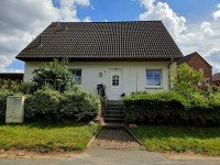 Hauptbild Platz zum Aufatmen: Großzügiges Einfamilienhaus in begehrter Lage von Lehmrade provisionsfrei zu verkaufen